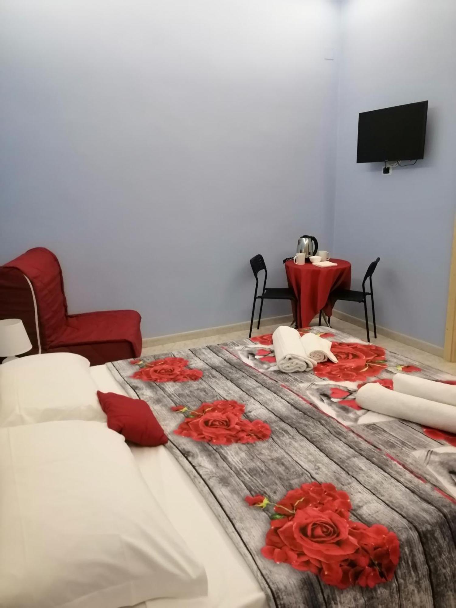 Guest House Francesco 나폴리 외부 사진
